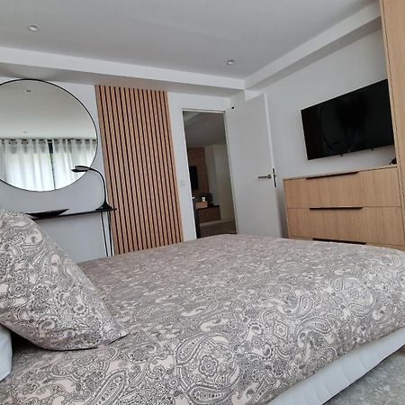 Moderne F3 - 10 Min Aeroport Cdg - Paris - Parc Asterix - Disneyland Paris - Tour Eiffel - Champs Elysee - 15 Min Parc Des Expositions Villepinte - 10 Min Le Bourget - 5 Min Du Golf International De Roissy- Jo 2024 Le Thillay المظهر الخارجي الصورة